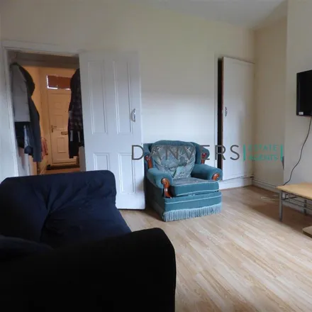 Image 2 - Grasmere Street, Leicester, LE2 7PT, United Kingdom - Townhouse for rent