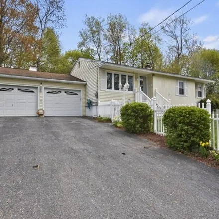 Buy this 3 bed house on 47 Wildwood Drive in Fitchburg, MA 01420