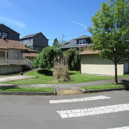 Image 4 - 513 N Cook St, Portland, Oregon, 97227 - House for sale