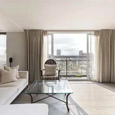 Rent this 3 bed apartment on Broadwalk House in 51 Hyde Park Gate, London