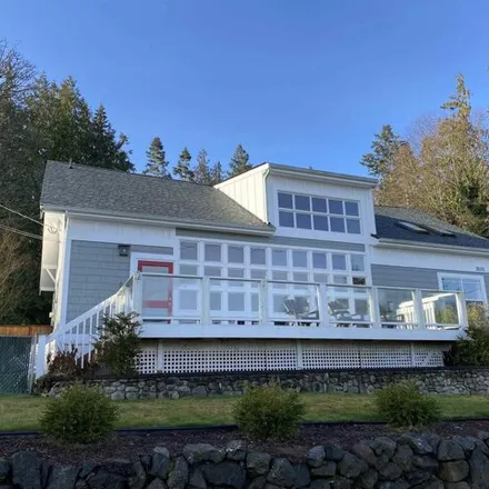 Buy this 4 bed house on 3536 West Sequim Bay Road in Sequim, WA 98382