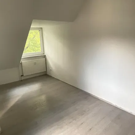 Rent this 3 bed apartment on Schuirkamp 14 in 47139 Duisburg, Germany