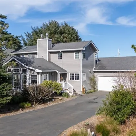 Buy this 3 bed house on 559 Southwest Edgewater in Depoe Bay, Lincoln County