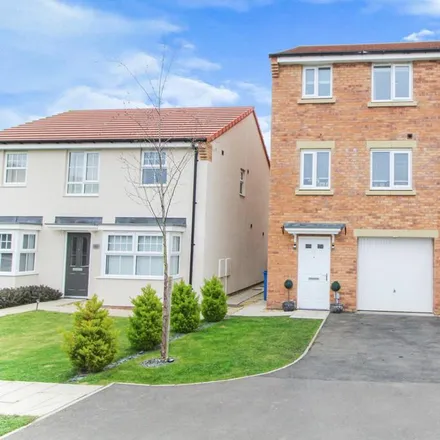 Rent this 4 bed townhouse on Colt Crag Mews in Cowpen, NE24 4GJ