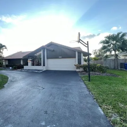 Image 3 - 1000 Northwest 113th Way, Coral Springs, FL 33071, USA - House for rent