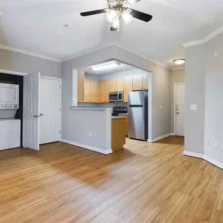 Image 3 - The Texan Shoal Creek, 2502 Leon Street, Austin, TX 78799, USA - Condo for rent