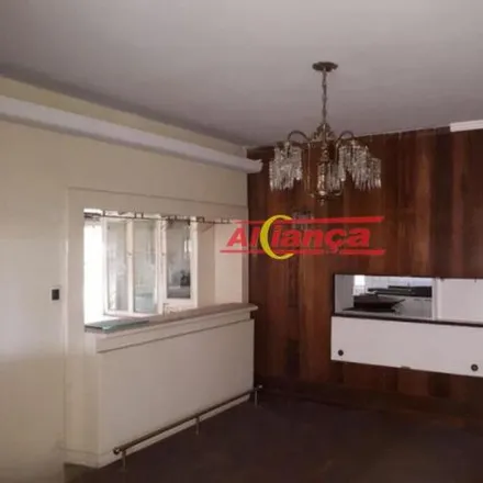 Rent this 6 bed house on Rua Doutor Solon Fernandes in Vila Galvão, Guarulhos - SP