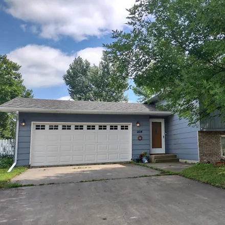 Buy this 4 bed house on 2114 9th Avenue Northwest in East Grand Forks, MN 56721