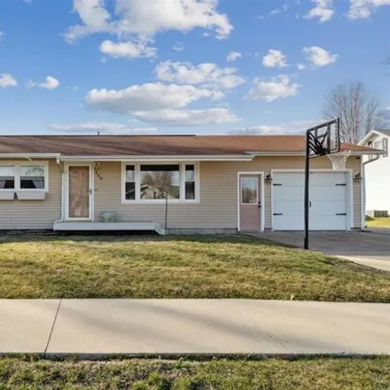 Buy this 3 bed house on 390 East Baker Street in Mount Pleasant, IA 52641