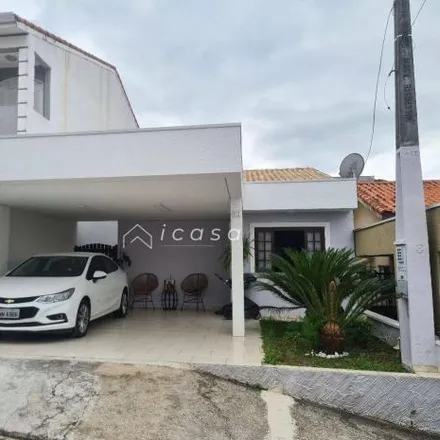 Buy this 2 bed house on Rua Três in Jardim Uirá, São José dos Campos - SP