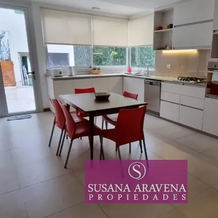Buy this 4 bed house on unnamed road in Fátima, B1629 CFE Fátima