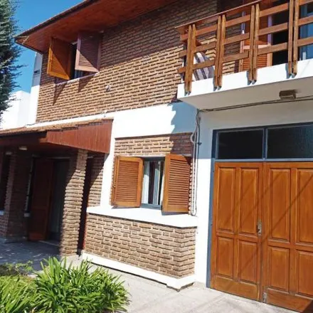 Buy this 4 bed house on Avenida 25 1485 in Partido de La Plata, 1900 La Plata