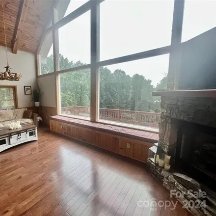 Image 7 - 627 Twin Brook Drive, Haywood County, NC 28785, USA - House for sale