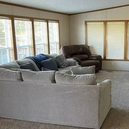 Rent this 3 bed house on Cheboygan