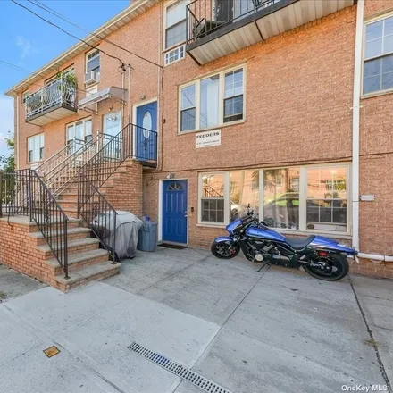 Buy this 6 bed townhouse on 2200 Bronx Park East in New York, NY 10467