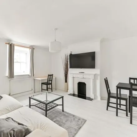 Image 3 - 62 Old Brompton Road, London, SW7 3LE, United Kingdom - Apartment for rent