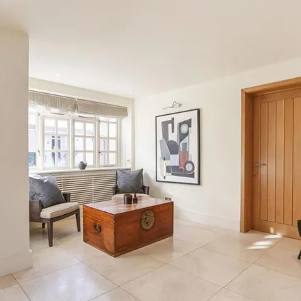 Rent this 3 bed apartment on Albany Court in Garden Road, London