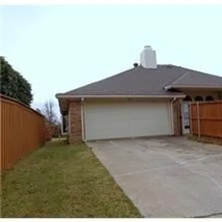 Image 2 - 620 Stone Canyon Dr, Irving, Texas, 75063 - House for rent