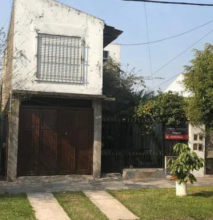 Buy this 4 bed house on General Deheza 3050 in Partido de Lanús, B1828 ATD Remedios de Escalada