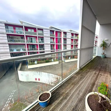 Image 9 - Liberty Gardens, Caledonian Road, Bristol, BS1 6JW, United Kingdom - Apartment for rent