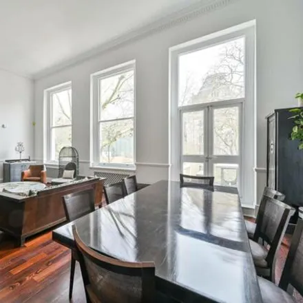 Image 1 - Baden-Powell House, 65-67 Queen's Gate, London, SW7 5QL, United Kingdom - Apartment for rent