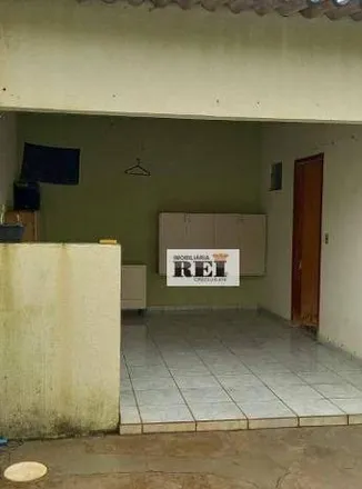 Buy this 3 bed house on Rua Dorilvado de Oliveira Pinto in São Jorge, Uberlândia - MG