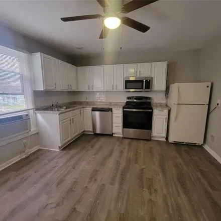 Rent this 1 bed apartment on 3633 Avenue S ½ in Galveston, TX 77550