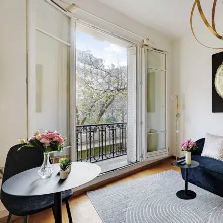Rent this studio room on Paris 16e Arrondissement