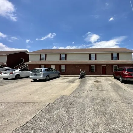Rent this 3 bed apartment on 3828 Northeast Drive in Clarksville, TN 37040