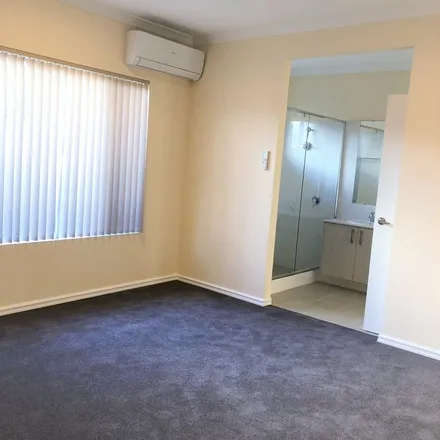 Image 2 - Teaguer Street, Wilson WA 6102, Australia - Apartment for rent