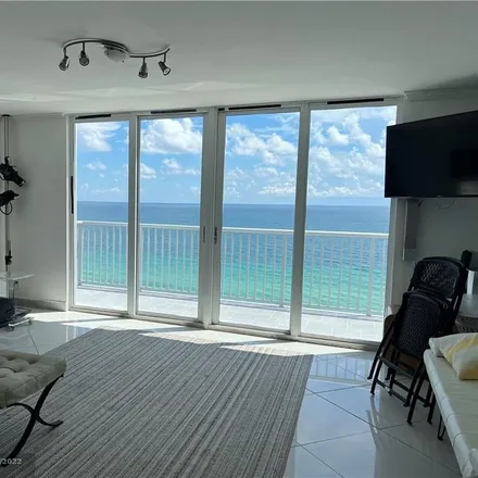 Image 3 - 400 North Surf Road, Hollywood, FL 33019, USA - Condo for sale