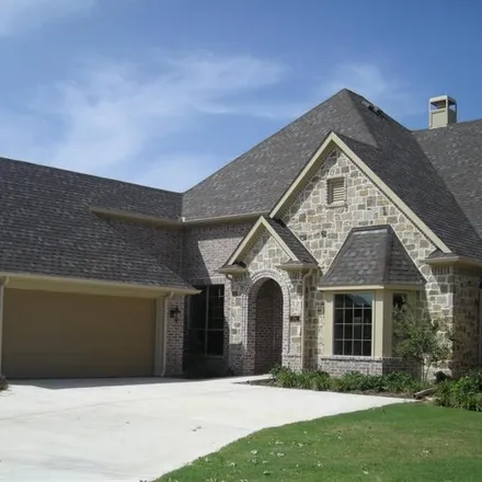 Rent this 3 bed house on 2931 Preston Club Drive in Sherman, TX 75092