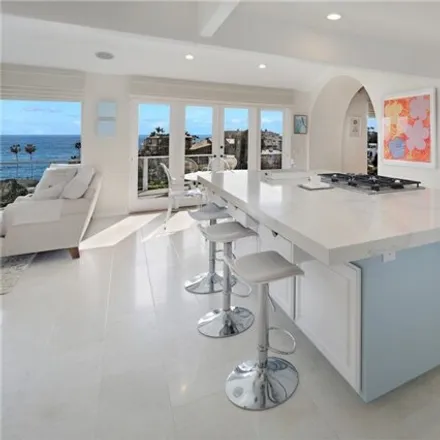 Image 4 - 239 Emerald Drive, Emerald Bay, Laguna Beach, CA 92651, USA - House for rent