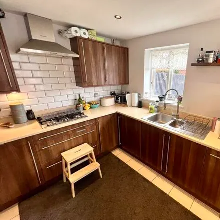 Image 3 - Ferney Hills Close, Great Barr, B43 7DP, United Kingdom - Townhouse for sale