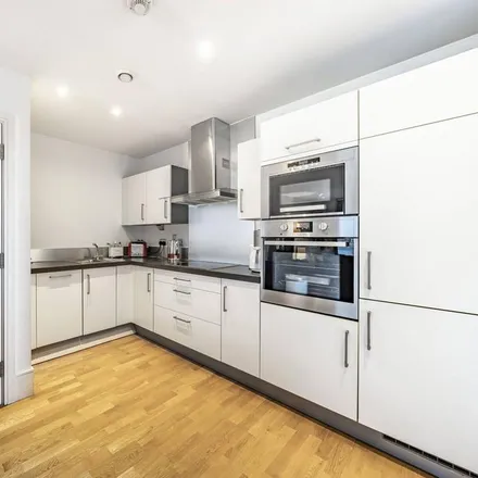 Image 1 - East Stand, Avenell Road, London, N5 1BP, United Kingdom - Apartment for rent