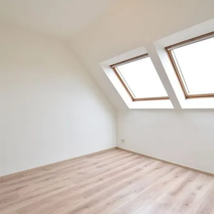 Rent this 2 bed apartment on Torhoutse Steenweg 114 in 8200 Bruges, Belgium