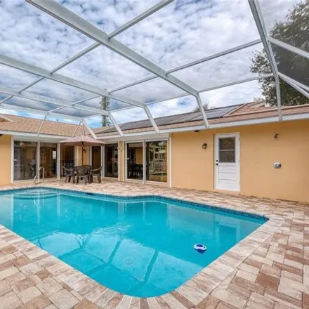 Image 3 - 4980 Commonwealth Drive, Siesta Key, FL 34242, USA - House for rent