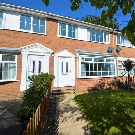 Rent this 3 bed townhouse on Elizabethan Court in Pontefract, WF8 2LW