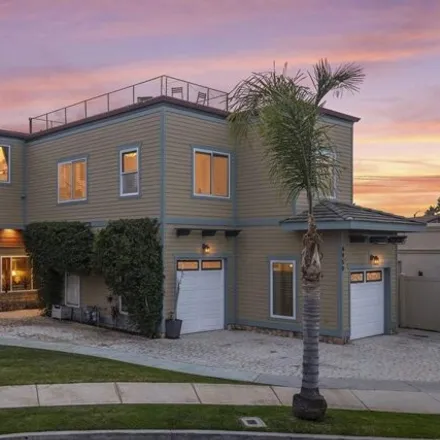 Buy this 6 bed house on Dunes Circle in Oxnard Shores, Oxnard