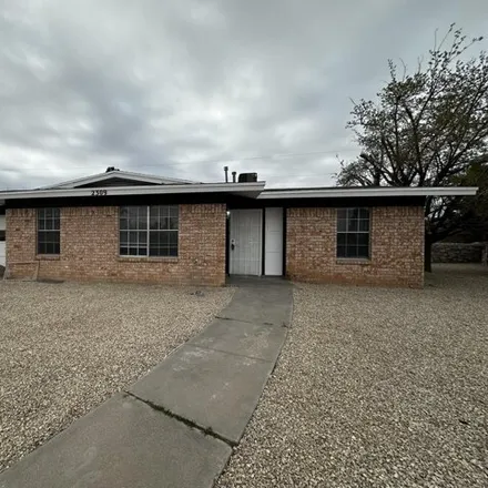 Image 1 - 2343 Doug Ford Drive, El Paso, TX 79935, USA - House for rent