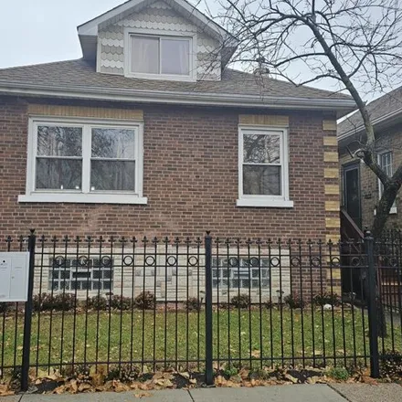 Buy this 3 bed house on 4236 West Haddon Avenue in Chicago, IL 60651