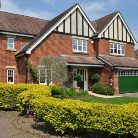 Buy this 5 bed house on Livingstone Close in Cranleigh, GU6 7NX
