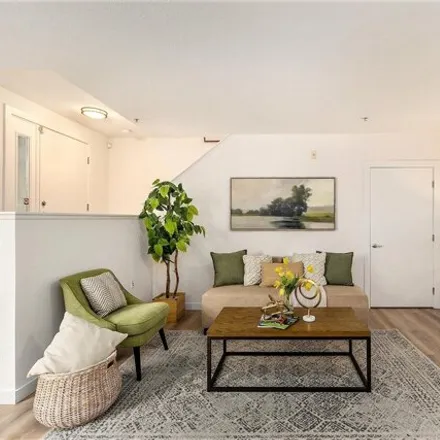Image 3 - Jade Condos, 16th Street, Oakland, CA 94617, USA - Townhouse for sale