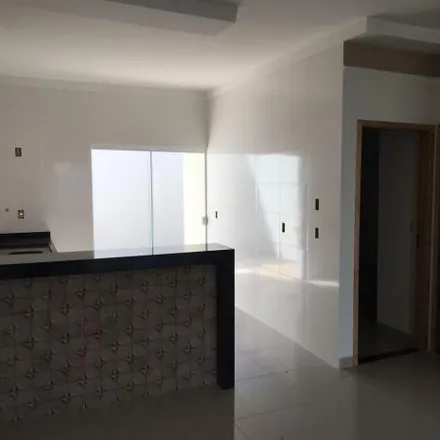 Buy this 2 bed house on Rua José Aparecido Martins Júnior in Jardim Europa, Uberlândia - MG