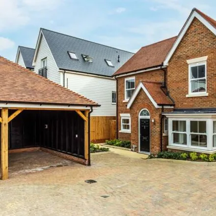 Buy this 3 bed house on Duncalf Road in Royal Tunbridge Wells, TN2 5FT