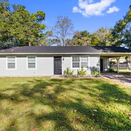 Image 1 - 7205 Pineview Drive, Gautier, MS 39553, USA - House for sale