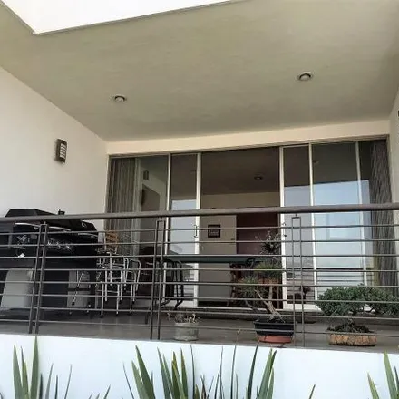 Buy this studio house on Privada General Miguel Miramón in Lomas Verdes 5ta Sección, 53126 Naucalpan de Juárez