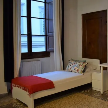 Rent this 7 bed room on Chiesa dell'Ospedale San Giovanni di Dio in Borgo Ognissanti, 50123 Florence FI