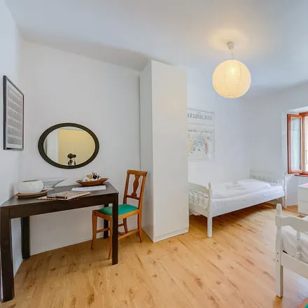 Rent this 2 bed apartment on Cevio in Via Zòta, 6675 Circolo della Rovana