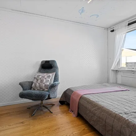 Image 9 - Headspot, Vittangigatan, 162 13 Stockholm, Sweden - Apartment for rent